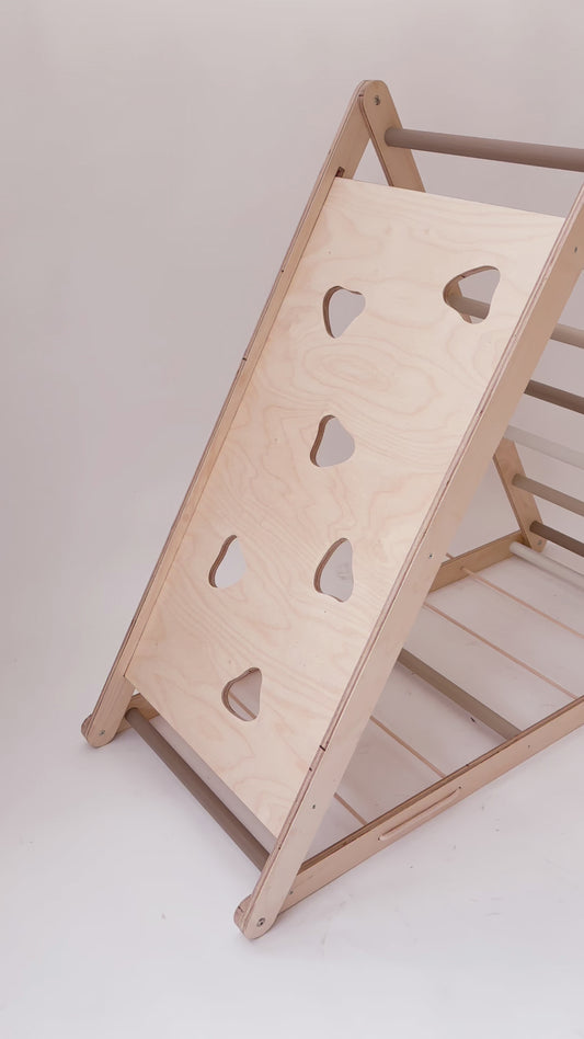 Equipamento 3 em 1 para estimular equilíbrio, criatividade e movimento nas crianças.