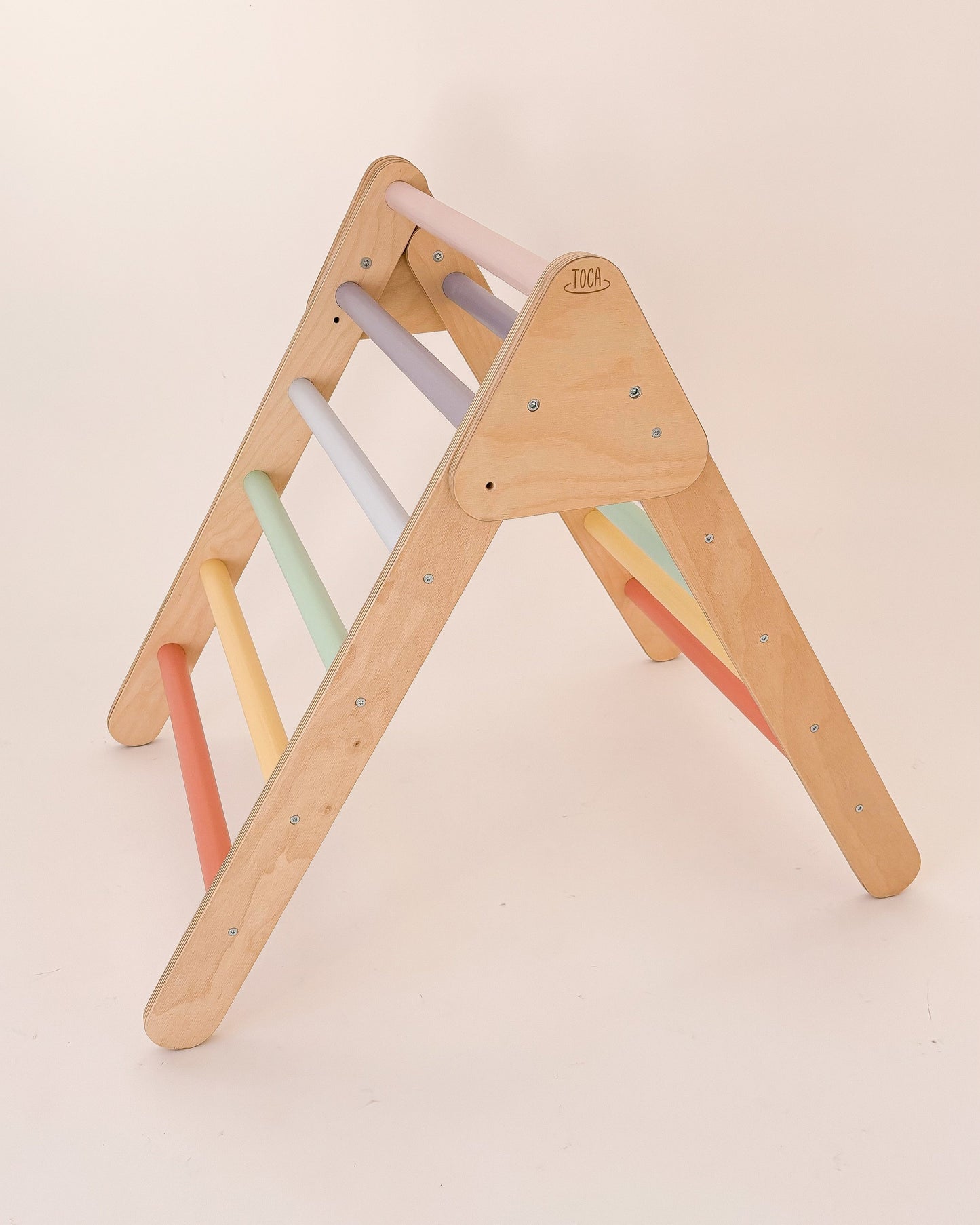 Brinquedo educativo em madeira, triângulo Pikler mini colorido para bebés e crianças pequenas