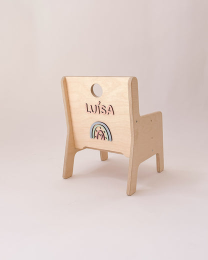 Cadeira evolutiva ajustável para crianças, ideal para manter postura correta e facilitar atividades diárias