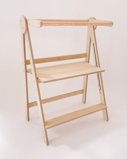 Torre de aprendizagem dupla dobrável com estrutura para duas crianças.